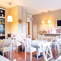 BioRiso - Il Ristorante BioRiso vi dà il benvenuto nella sua graziosa sala proponendo piatti sapientemente studiati con ingredienti provenienti da agr