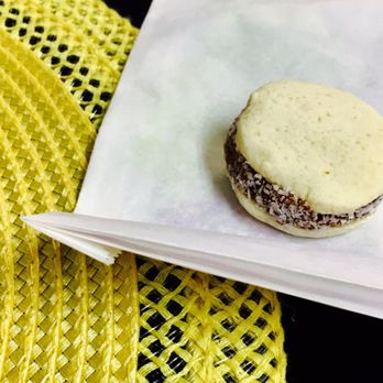 Araras Coffee & More - That Freaking Caramelo~~~In The Alfajor - Coffee & Tea Near Me - White Plains, New York