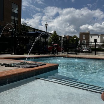The Otis at Fort Ben - Pool fountains - Apartments Near Me - Indianapolis, Indiana The Otis at Fort Ben - Pool fountains - Apartments Near Me - Indianapolis, Indiana
