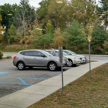 Burger King - That grey suv is an employee car...see him getting into it? That's presumptuous. - Fast Food Near Me - Cambridge, Massachusetts