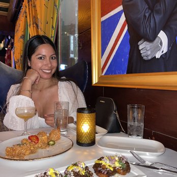 Carnivale Chicago - Ropa Vieja & Coconut Shrimp - Latin American Near Me - Chicago, Illinois