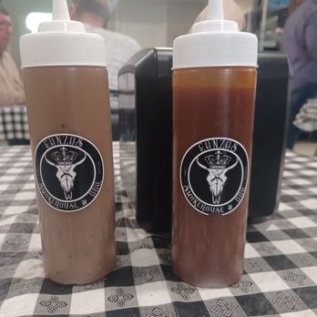 Gonzo's Smokehouse & BBQ - Two different types of sauce - Barbeque Near Me - Luling, Louisiana
