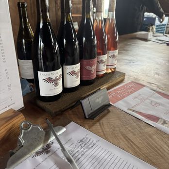 Eagle Nest Reserve - Wine Tasting Room Near Me - Hillsboro, Oregon