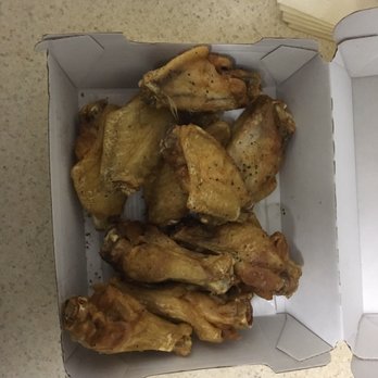 Buffalo Wild Wings - This is suppose to be Lemon Pepper Wings. Just looks like Fried Wings. If you're in Clovis, NM don't eat here. - Chicken Wings Near Me - Clovis, New Mexico Buffalo Wild Wings - This is suppose to be Lemon Pepper Wings. Just looks like Fried Wings. If you're in Clovis, NM don't eat here. - Chicken Wings Near Me - Clovis, New Mexico