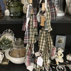 Remember When Too - Cute garland made from old wooden thread spools and fabric