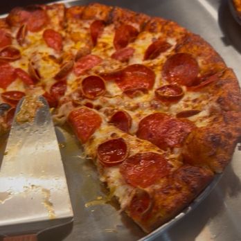 Round Table Pizza - Pepperoni pizz - Pizza Near Me - Colorado Springs, Colorado Round Table Pizza - Pepperoni pizz - Pizza Near Me - Colorado Springs, Colorado