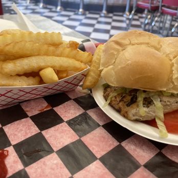 Tom Wahl's Avon - Chicken Sandwich and fries. - Burgers Near Me - Avon, New York Tom Wahl's Avon - Chicken Sandwich and fries. - Burgers Near Me - Avon, New York