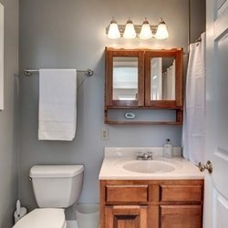 Kunevich & Lau - Even my bathroom looks very cozy and pleasant.