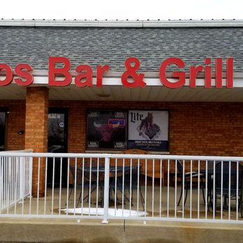 Lallos Bar & Grill - Mexican Near Me - Channahon, Illinois