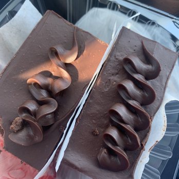 The Cake Korner - Chocolate Truffle Cake 10/10 SO AMAZING - Bakeries Near Me - Artesia, California