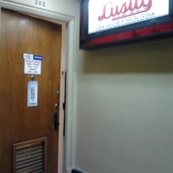 Clinica Pedicuro Lustig - Entrada a pedicuros Lustig.