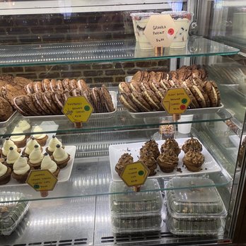Be Well Bakery & Cafe - Baked goods and salads - Coffee & Tea Near Me - Huntingdon Valley, Pennsylvania
