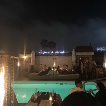 Petit Ermitage - Pool at night - Hotels Near Me - West Hollywood, California Petit Ermitage - Pool at night - Hotels Near Me - West Hollywood, California