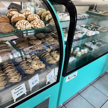 Toluca Bakery - Bakeries Near Me - Los Angeles, California