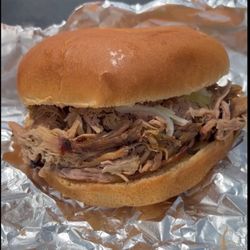 Boss & Ross Bbq - Great pulled pork sandwich