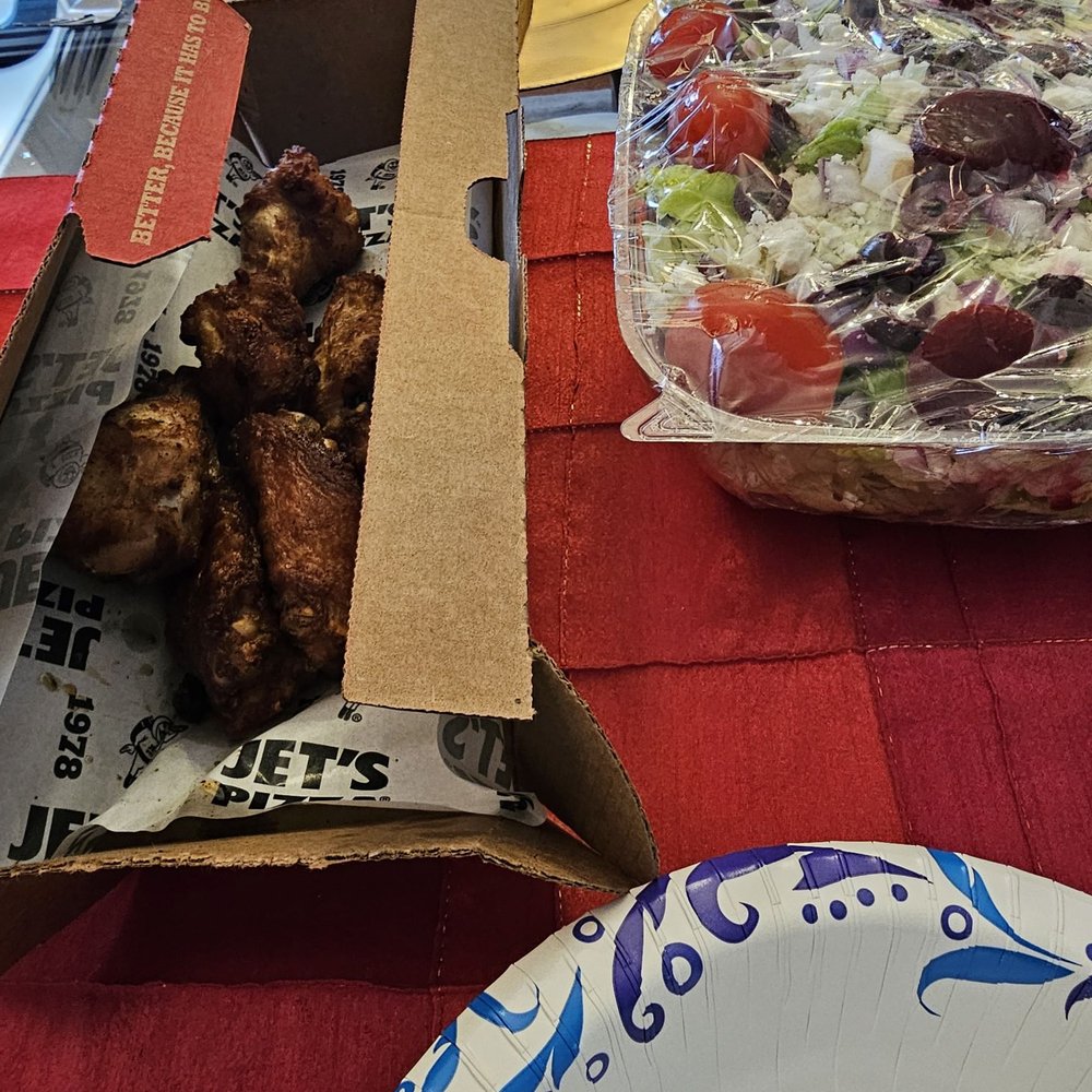 Wings and medium Greek salad
