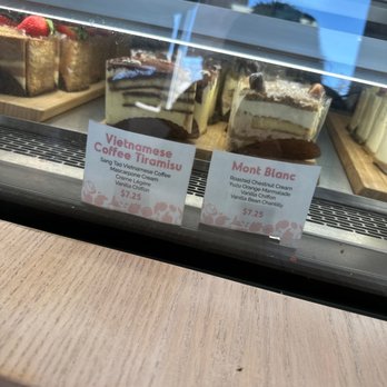 Daan Go Cake Lab - Some cakes! - Desserts Near Me - Toronto, Ontario
