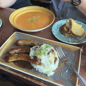 Doyle's Public House - Bangers and Mash - Pubs Near Me - Tacoma, Washington