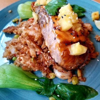 Milestones Grill and Bar - Ginger Glazed Salmon - Canadian (New) Near Me - Delta, British Columbia