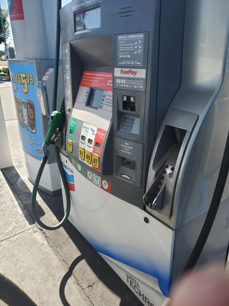 COUNTY LINE CHEVRON Updated May 2024 2322 Girard St, Delano