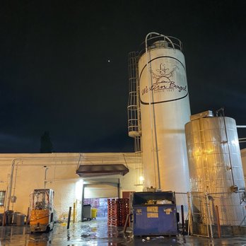 Western Bagel - Outside - Bakeries Near Me - Van Nuys, California