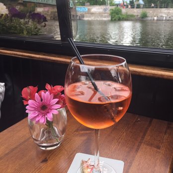 Canal Lounge - Cocktail Bars Near Me - Montreal, Quebec Canal Lounge - Cocktail Bars Near Me - Montreal, Quebec