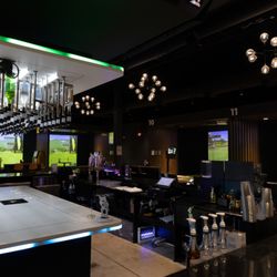 Golf VX Arlington Heights - Our signature robot bartender awaits.  Smart tech and social vibes you won't find anywhere else.
