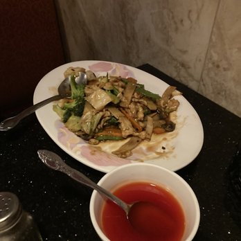 Hong Kong Kitchen II - Hunan chicken, red sauce for puffs. - Chinese Near Me - Gilbert, Arizona Hong Kong Kitchen II - Hunan chicken, red sauce for puffs. - Chinese Near Me - Gilbert, Arizona