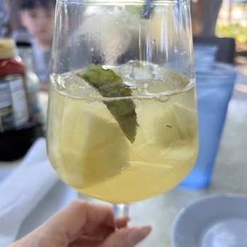 Key Largo Conch House - White Sangria - Seafood Near Me - Key Largo, Florida Key Largo Conch House - White Sangria - Seafood Near Me - Key Largo, Florida