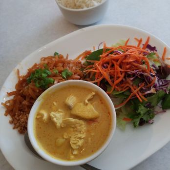 Thai Chaba - Lunch special-yellow curry chicken, salad, pad thai and rice - Thai Near Me - Woodland Hills, California