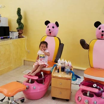 Soho Nail Spa - Child foot spa station. - Nail Salons Near Me - Weaverville, North Carolina