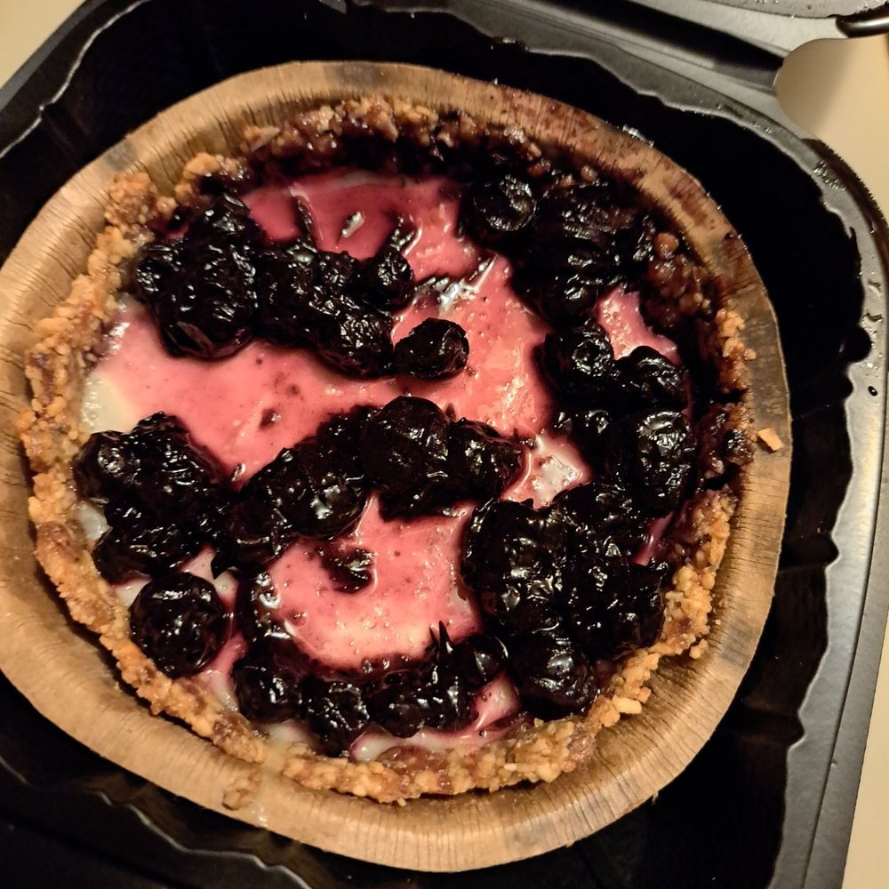 Van Gogh's Eeterie - Berry lemon tart - Breakfast & Brunch Near Me - Springfield, Missouri