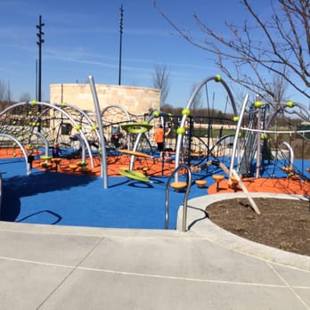 Blue Ash Summit Park - Such great play structures!! - Parks Near Me - Blue Ash, Ohio