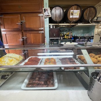 La Cova Fumada - Tapas/Small Plates Near Me - Barcelona, B La Cova Fumada - Tapas/Small Plates Near Me - Barcelona, B