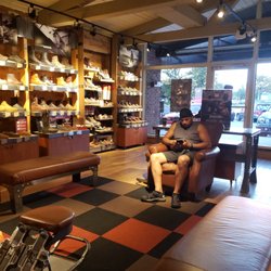 shoe stores boulder co