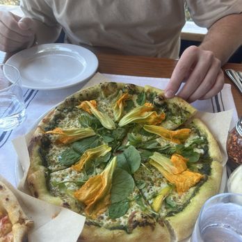 La Bicyclette - Fiori di Zucca Pizza - French Near Me - Carmel, California