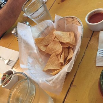La Carta de Oaxaca - Chips and salsa - Mexican Near Me - Seattle, Washington