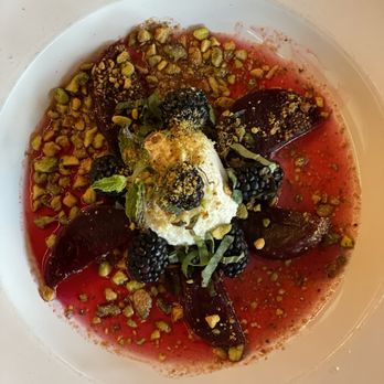 Pasquale's - Beat, blackberry, goat cheese, deliciousness - Wine Bars Near Me - Auburn, California