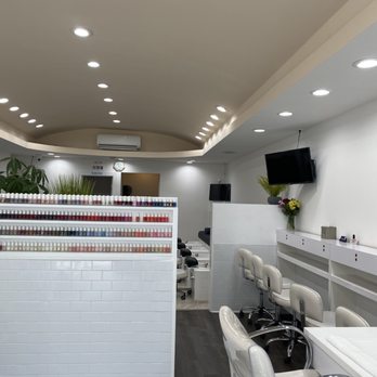 Wellness Nail Salon - Nail Salons Near Me - Brooklyn, New York Wellness Nail Salon - Nail Salons Near Me - Brooklyn, New York