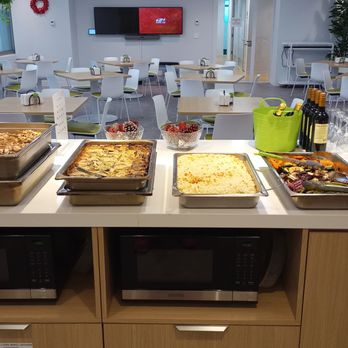 Traiteur Mouton Noir - Greek feast - Caterers Near Me - Montreal, Quebec Traiteur Mouton Noir - Greek feast - Caterers Near Me - Montreal, Quebec