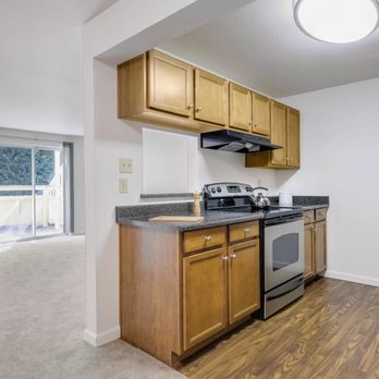 Surrey Downs Apartments - Apartments Near Me - Bellevue, Washington Surrey Downs Apartments - Apartments Near Me - Bellevue, Washington