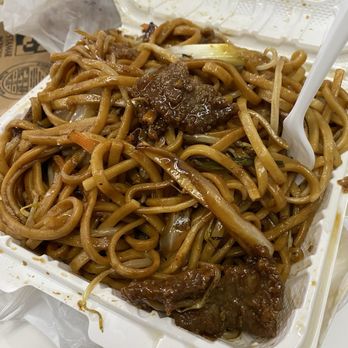 First Chop Suey - Beef Lo Mein - Chinese Near Me - Bellwood, Illinois First Chop Suey - Beef Lo Mein - Chinese Near Me - Bellwood, Illinois