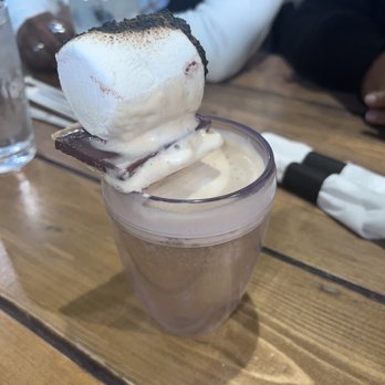 Honeybear Cafe - S'mores Latte - Breakfast & Brunch Near Me - Chicago, Illinois