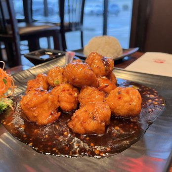 Airi Poke & Ramen - General Tso's Chicken - Ramen Near Me - New Caney, Texas
