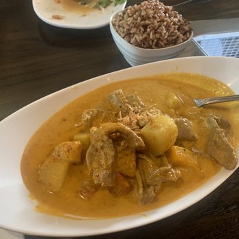 Sukho Thai - Yellow curry with beef - Thai Near Me - Bellevue, Washington Sukho Thai - Yellow curry with beef - Thai Near Me - Bellevue, Washington