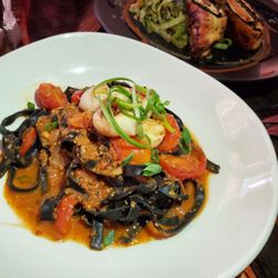Stonefish Grill - Squid ink fettuccine and scallops!!!