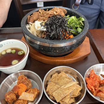 Yumee Katsu - Hot stone bibimbap - Korean Near Me - Orlando, Florida Yumee Katsu - Hot stone bibimbap - Korean Near Me - Orlando, Florida