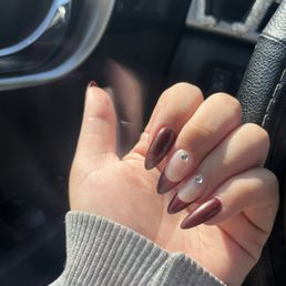 Almond nails