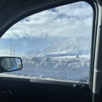 Mammoth Taxi - Pic from suburban - Airport Shuttles Near Me Mammoth Taxi - Pic from suburban - Airport Shuttles Near Me