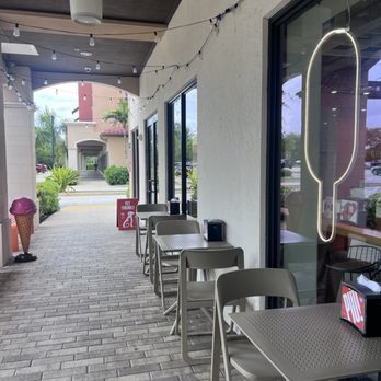 Più Gelato - Outside - Gelato Near Me - Davie, Florida